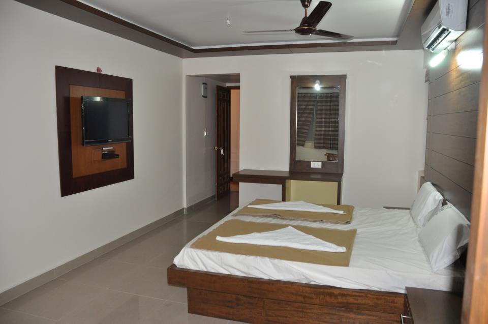 Suprabha Residency Villa Kalasa Exteriör bild